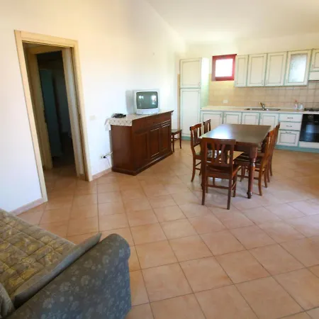 Apartment Locazione Turistica La Tartaruga-2 *